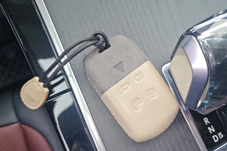 Used Land Rover Range Evoque 2024 Aurora L 249 PS Prestige Light-Chasing Edition Vehicle Key