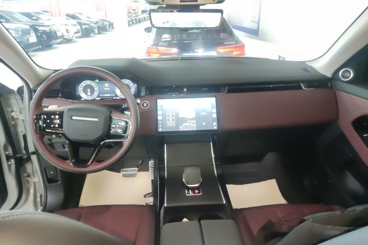 Used Land Rover Range Evoque 2024 Aurora L 249 PS Prestige Light-Chasing Edition Center Console