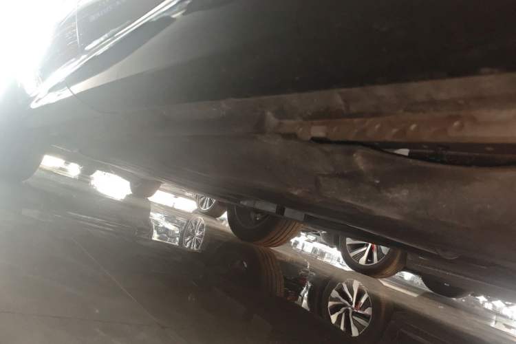 Used Land Rover Range Evoque 2024 Aurora L 249 PS Prestige Light-Chasing Edition Chassis Rear Left