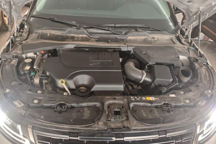 Used Land Rover Range Evoque 2024 Aurora L 249 PS Prestige Light-Chasing Edition Engine Bay