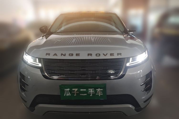 Used Land Rover Range Evoque 2024 Aurora L 249 PS Prestige Light-Chasing Edition Front