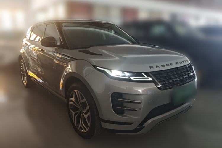 Used Land Rover Range Evoque 2024 Aurora L 249 PS Prestige Light-Chasing Edition Front Right 45 Deg
