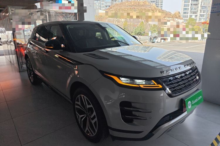 Used Land Rover Range Evoque 2024 Aurora L 249 PS Prestige Light-Chasing Edition Front Right 45 Deg
