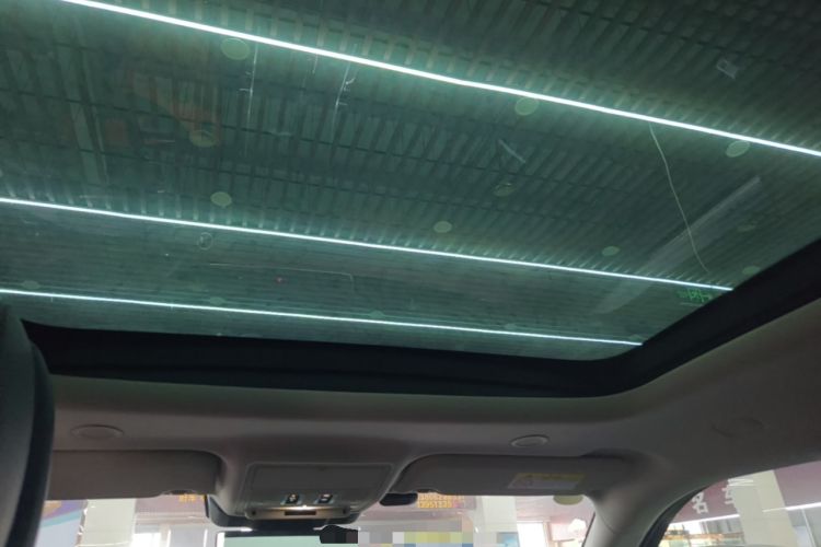 Used Land Rover Range Evoque 2024 Aurora L 249 PS Prestige Light-Chasing Edition Headliner