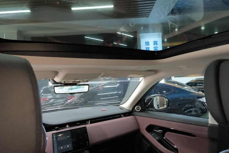 Used Land Rover Range Evoque 2024 Aurora L 249 PS Prestige Light-Chasing Edition Headliner