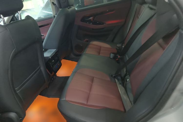 Used Land Rover Range Evoque 2024 Aurora L 249 PS Prestige Light-Chasing Edition Left Rear Seat