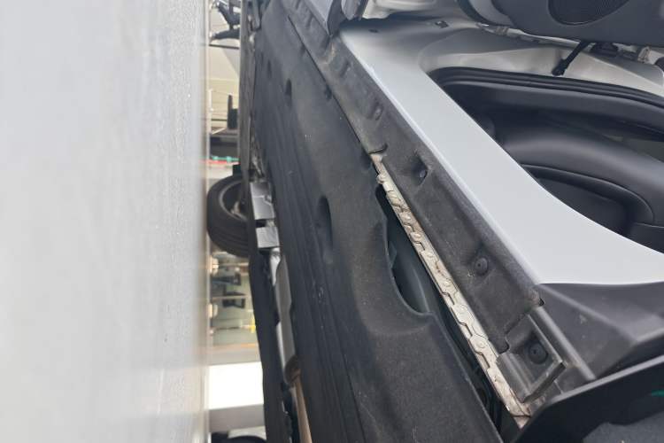 Used Land Rover Range Evoque 2024 Aurora L 249 PS Prestige Light-Chasing Edition Left Side Sill