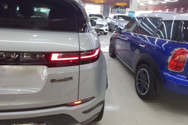 Used Land Rover Range Evoque 2024 Aurora L 249 PS Prestige Light-Chasing Edition Right Rear Taillight