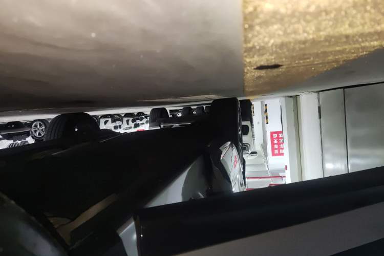 Used Land Rover Range Evoque 2024 Aurora L 249 PS Prestige Light-Chasing Edition Right Side Sill