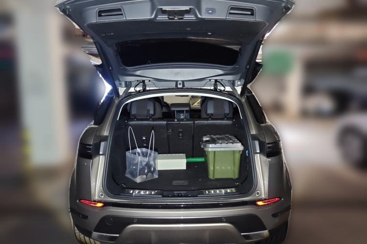Used Land Rover Range Evoque 2024 Aurora L 249 PS Glowing Limited Edition Trunk
