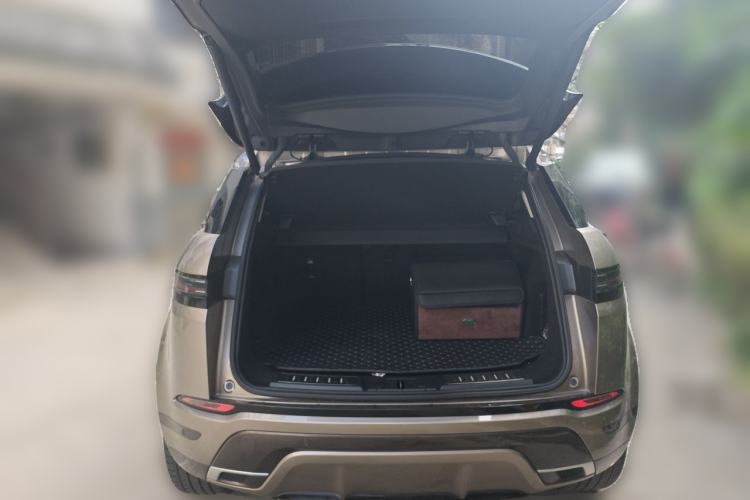 Used Land Rover Range Evoque 2024 Aurora L 249 PS Glowing Limited Edition Trunk