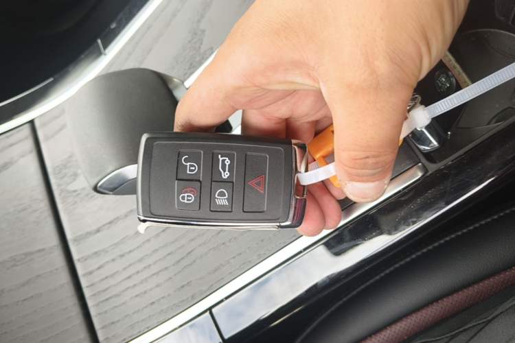 Used Land Rover Range Evoque 2024 Aurora L 249 PS Prestige Light-Chasing Edition Vehicle Key
