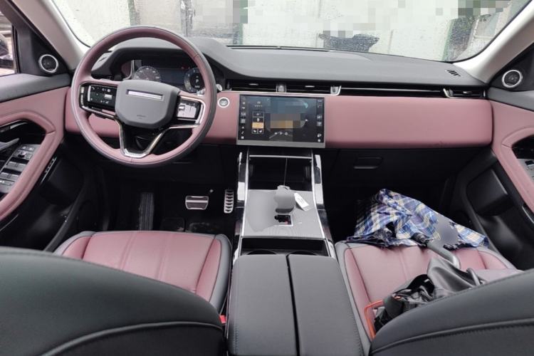 Used Land Rover Range Evoque 2024 Aurora L 249 PS Prestige Light-Chasing Edition Center Console