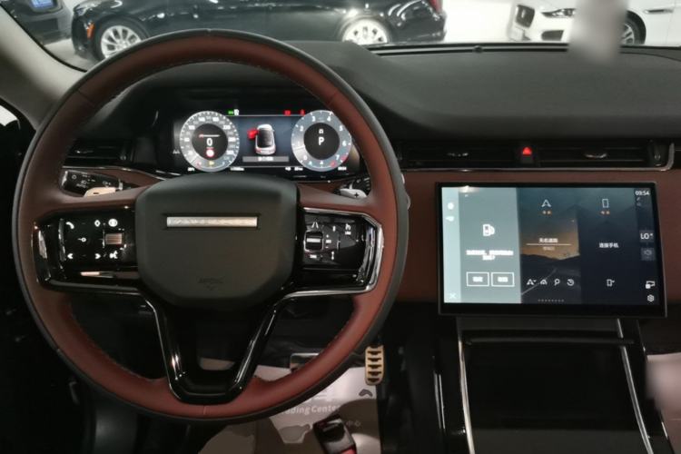 Used Land Rover Range Evoque 2024 Aurora L 249 PS Prestige Light-Chasing Edition Center Console