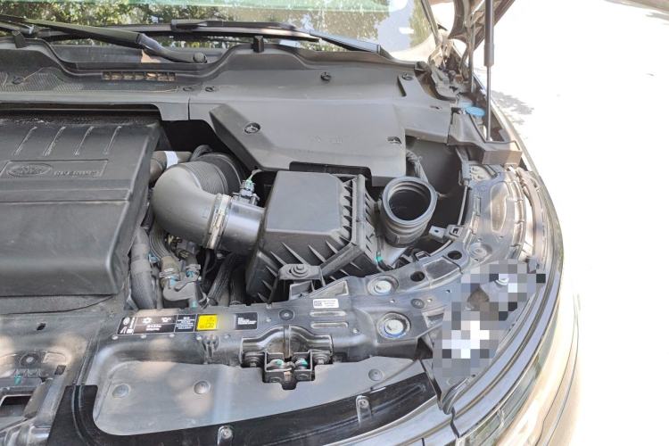Used Land Rover Range Evoque 2024 Aurora L 249 PS Prestige Light-Chasing Edition Engine Bay Left