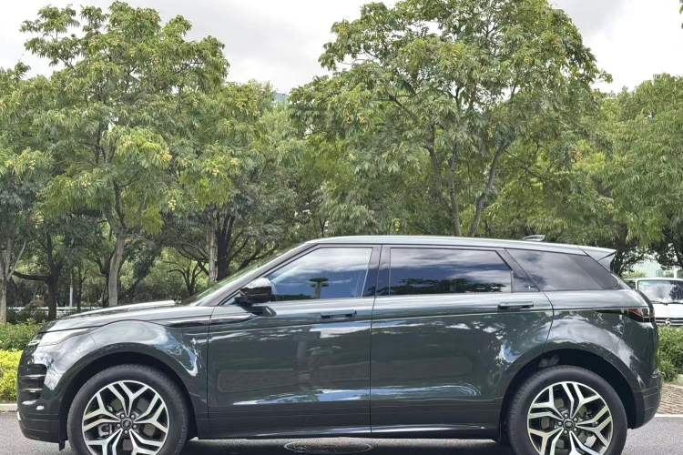 Used Land Rover Range Evoque 2024 Aurora L 249 PS Prestige Light-Chasing Edition Exterior 6