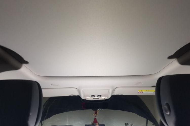 Used Land Rover Range Evoque 2024 Aurora L 249 PS Prestige Light-Chasing Edition Headliner