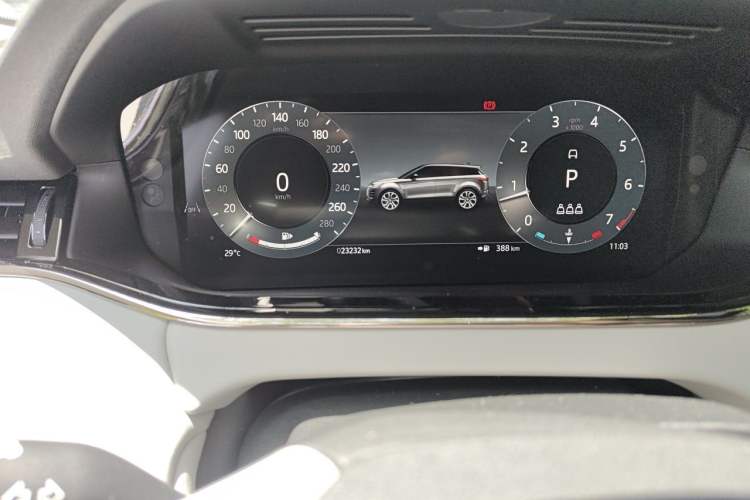 Used Land Rover Range Evoque 2024 Aurora L 249 PS Prestige Light-Chasing Edition Odometer Close Up