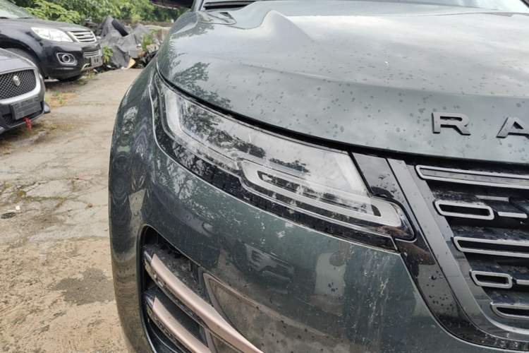 Used Land Rover Range Evoque 2024 Aurora L 249 PS Prestige Light-Chasing Edition Right Front Headlight