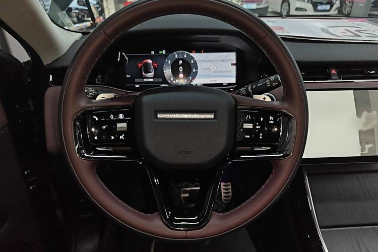 Used Land Rover Range Evoque 2024 Aurora L 249 PS Prestige Light-Chasing Edition Steering Wheel