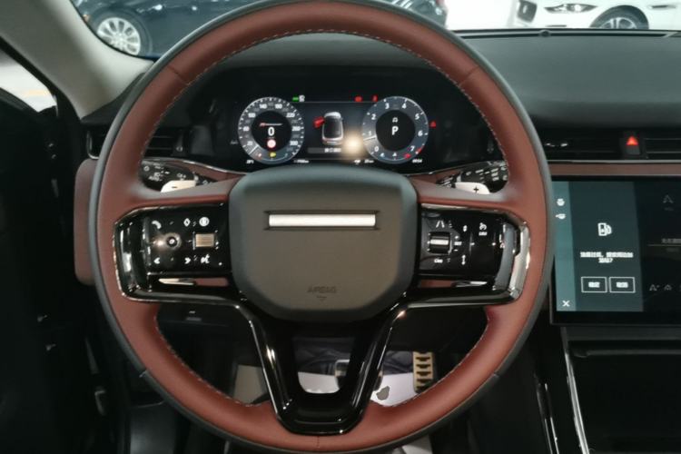 Used Land Rover Range Evoque 2024 Aurora L 249 PS Prestige Light-Chasing Edition Steering Wheel