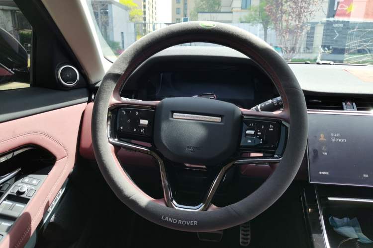 Used Land Rover Range Evoque 2024 Aurora L 249 PS Prestige Light-Chasing Edition Steering Wheel