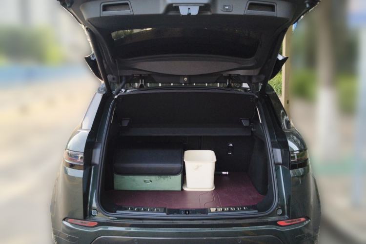 Used Land Rover Range Evoque 2024 Aurora L 249 PS Glowing Limited Edition Trunk