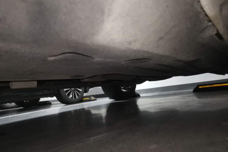Used Land Rover Range Evoque 2024 Aurora L 249 PS Prestige Light-Chasing Edition Chassis Front Left