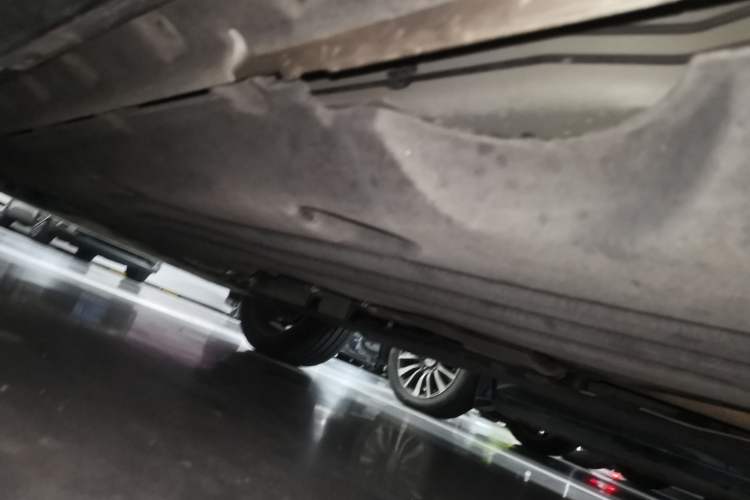 Used Land Rover Range Evoque 2024 Aurora L 249 PS Prestige Light-Chasing Edition Chassis Rear Left