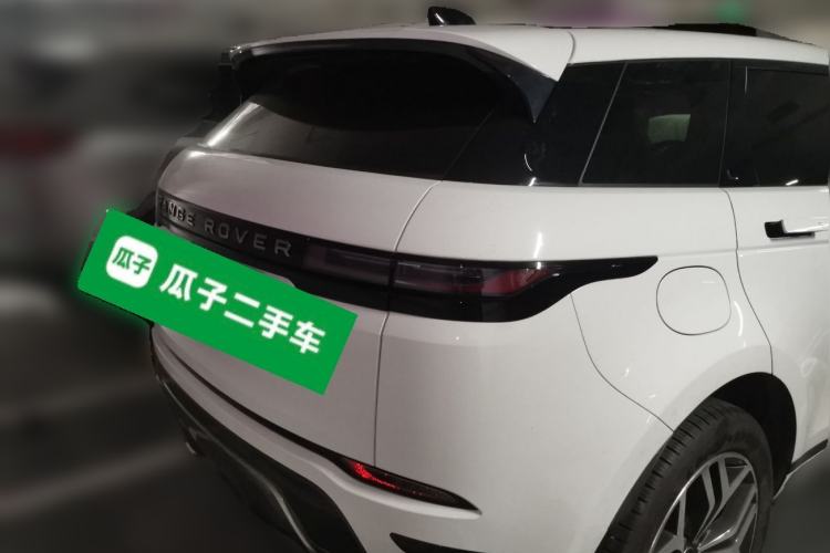 Used Land Rover Range Evoque 2024 Aurora L 249 PS Prestige Light-Chasing Edition Rear Right 45 Deg