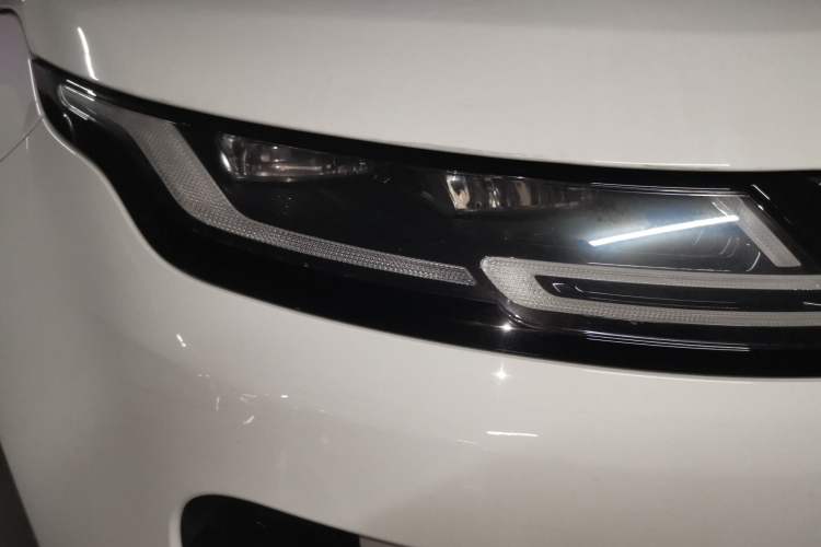 Used Land Rover Range Evoque 2024 Aurora L 249 PS Prestige Light-Chasing Edition Right Front Headlight