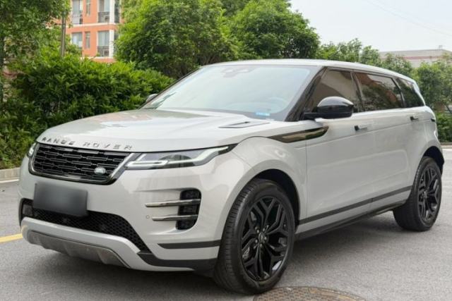 Used Land Rover Range Evoque 2024 Aurora L 249 PS Prestige Light-Chasing Edition