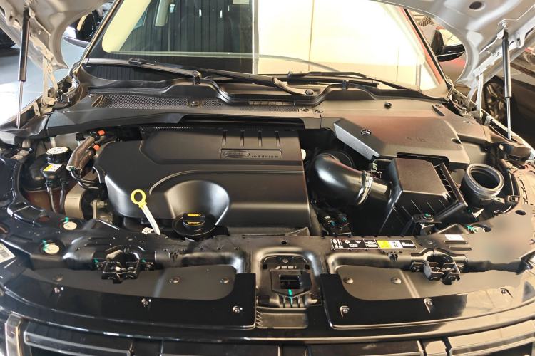 Used Land Rover Range Evoque 2024 Aurora L 200PS Flowing Radiance Edition Engine Bay