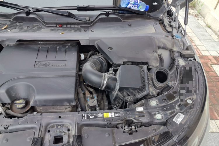 Used Land Rover Range Evoque 2024 Aurora L 249 PS Prestige Light-Chasing Edition Engine Bay Left
