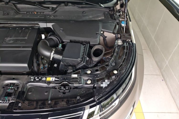 Used Land Rover Range Evoque 2024 Aurora L 249 PS Glowing Limited Edition Engine Bay Left
