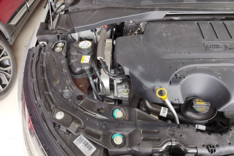 Used Land Rover Range Evoque 2024 Aurora L 249 PS Prestige Light-Chasing Edition Engine Bay Right
