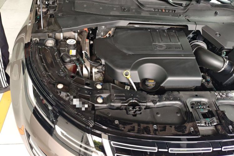 Used Land Rover Range Evoque 2024 Aurora L 249 PS Glowing Limited Edition Engine Bay Right