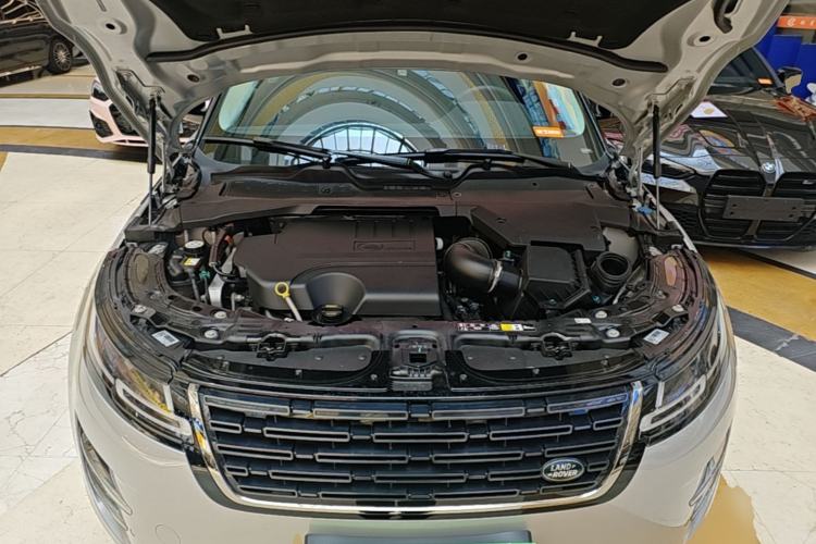 Used Land Rover Range Evoque 2024 Aurora L 249 PS Prestige Light-Chasing Edition Engine Bay