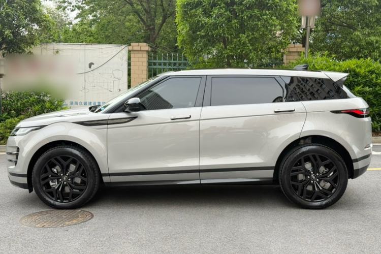 Used Land Rover Range Evoque 2024 Aurora L 249 PS Prestige Light-Chasing Edition Exterior 3