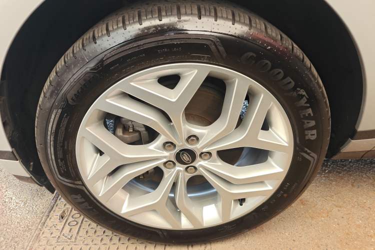 Used Land Rover Range Evoque 2024 Aurora L 200PS Flowing Radiance Edition Exterior 7