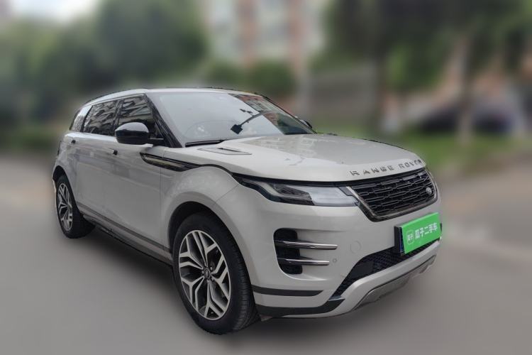 Used Land Rover Range Evoque 2024 Aurora L 249 PS Prestige Light-Chasing Edition Front Right 45 Deg