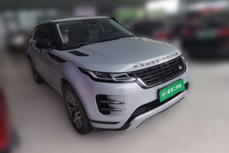Used Land Rover Range Evoque 2024 Aurora L 249 PS Prestige Light-Chasing Edition Front Right 45 Deg