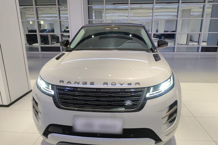 Used Land Rover Range Evoque 2024 Aurora L 249 PS Prestige Light-Chasing Edition Front