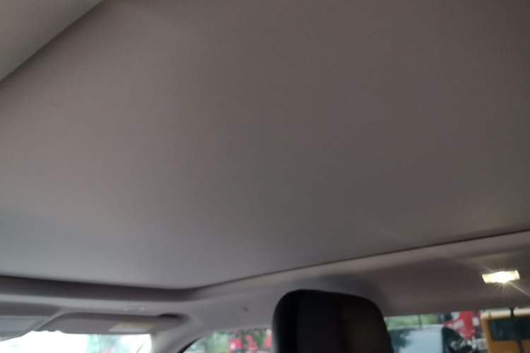 Used Land Rover Range Evoque 2024 Aurora L 249 PS Prestige Light-Chasing Edition Headliner