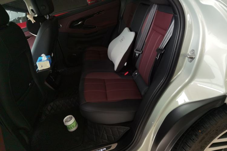 Used Land Rover Range Evoque 2024 Aurora L 249 PS Prestige Light-Chasing Edition Left Rear Seat
