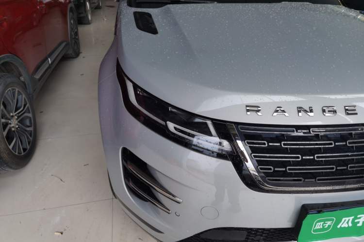 Used Land Rover Range Evoque 2024 Aurora L 249 PS Prestige Light-Chasing Edition Right Front Headlight