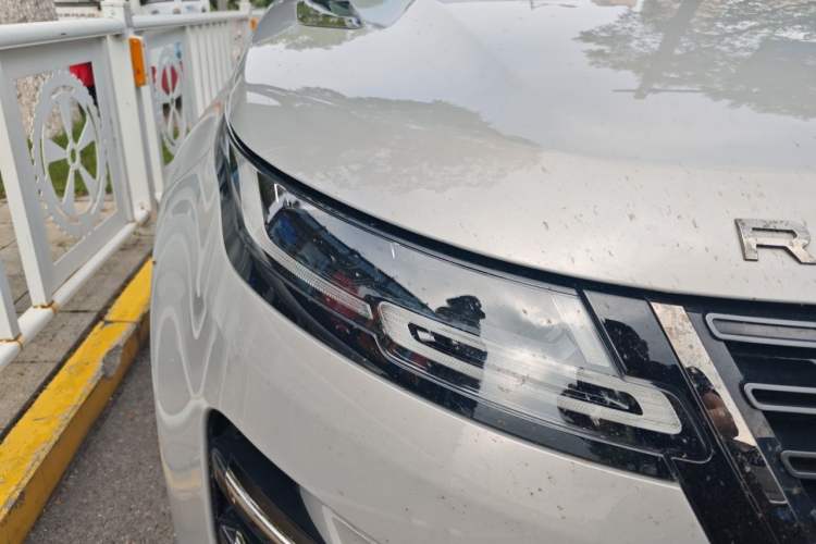 Used Land Rover Range Evoque 2024 Aurora L 249 PS Prestige Light-Chasing Edition Right Front Headlight