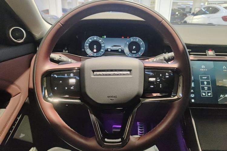Used Land Rover Range Evoque 2024 Aurora L 249 PS Prestige Light-Chasing Edition Steering Wheel