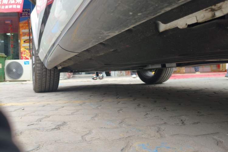 Used Land Rover Range Evoque 2024 Aurora L 249 PS Prestige Light-Chasing Edition Chassis Rear Left