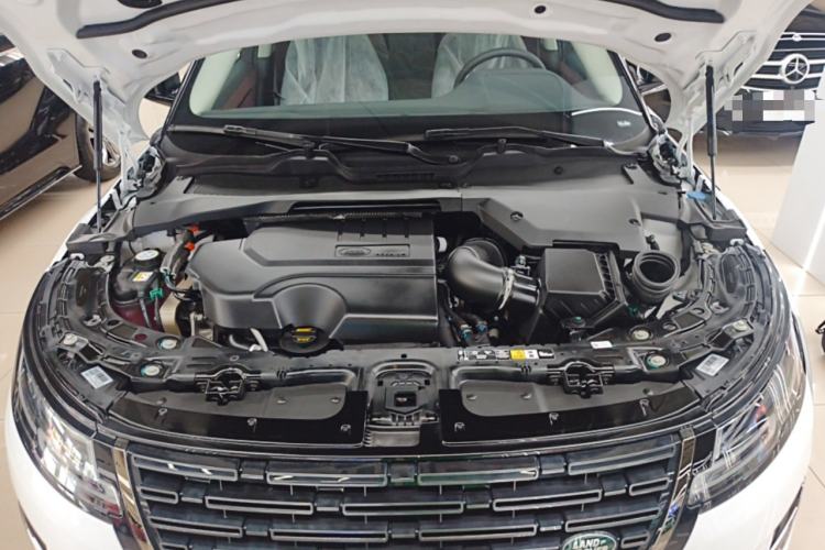 Used Land Rover Range Evoque 2024 Aurora L 249 PS Prestige Light-Chasing Edition Engine Bay